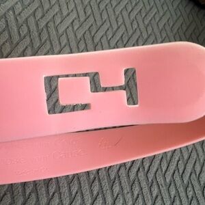 C4 plastic belt rubber/silicone pink size small